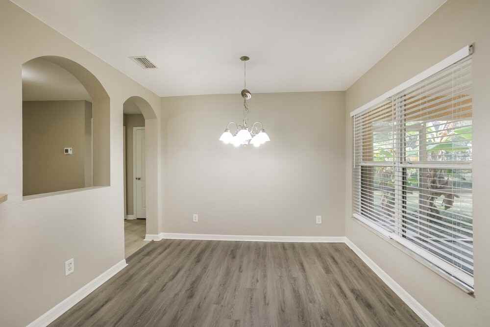 4606 Ruth Avenue North - Photo 6 of 16