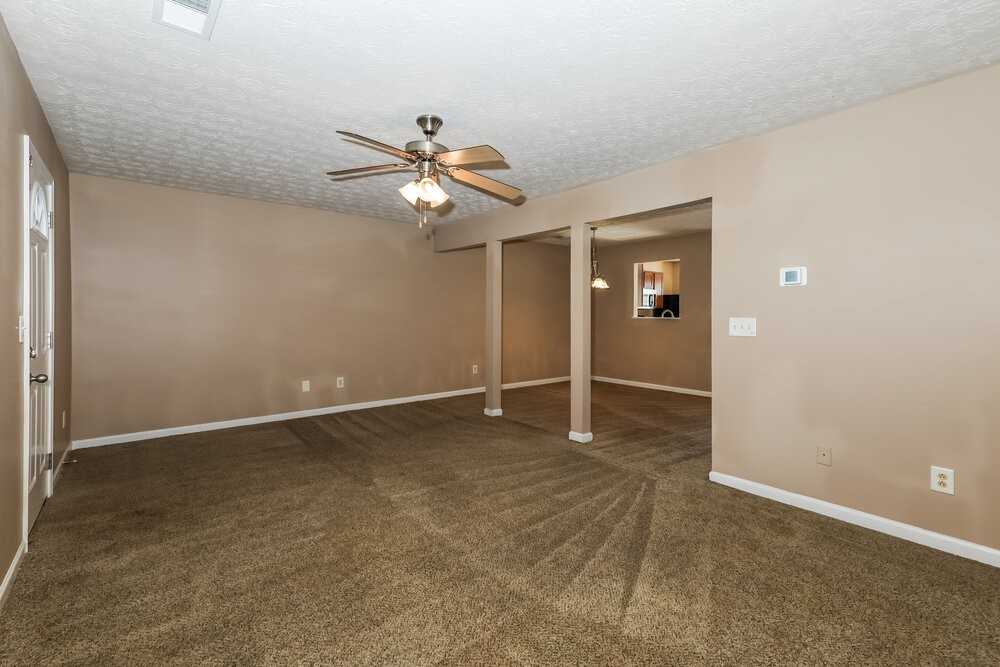 1870 Grove Way - Photo 5 of 17