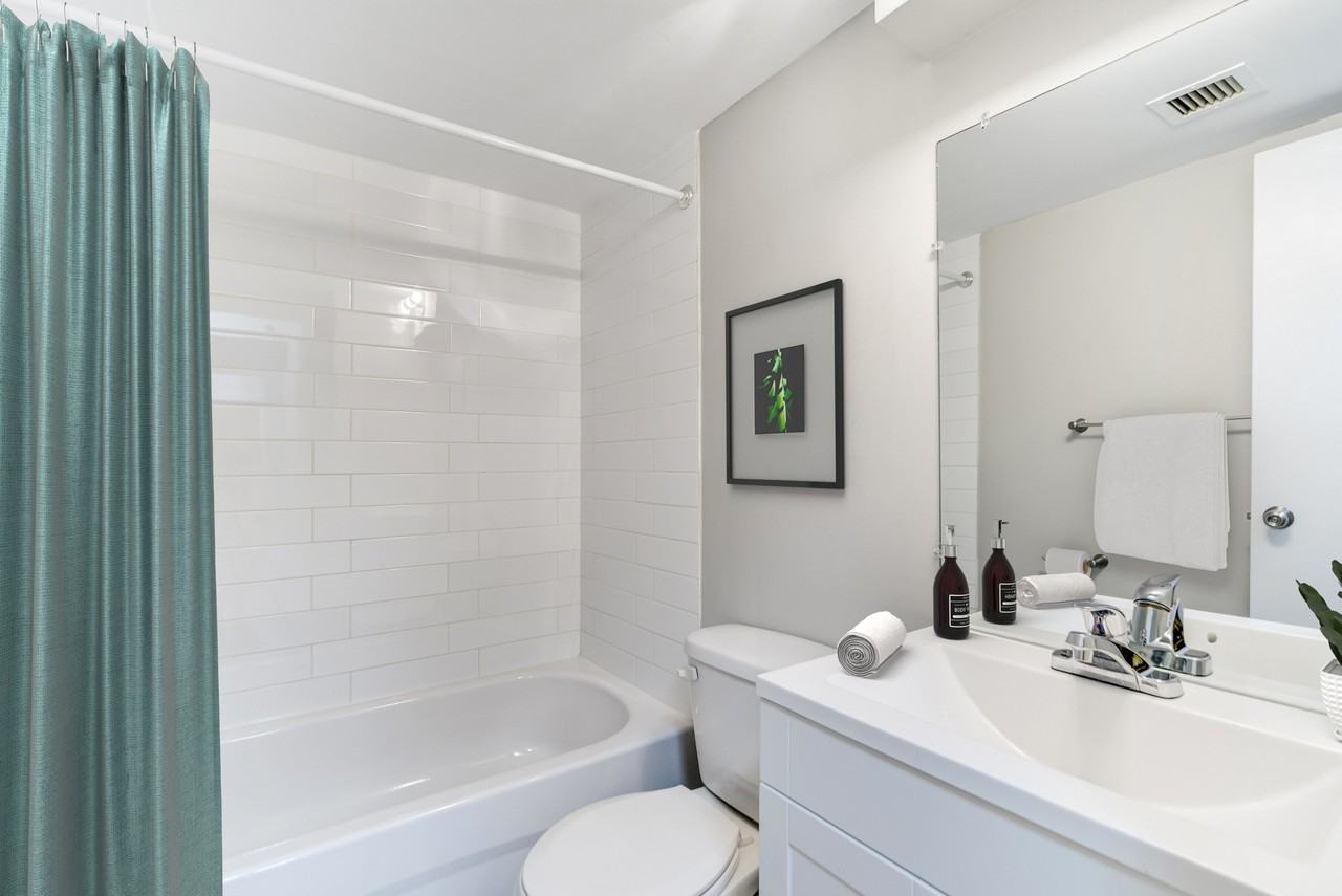 5500 Borden Avenue - Photo 3 of 50