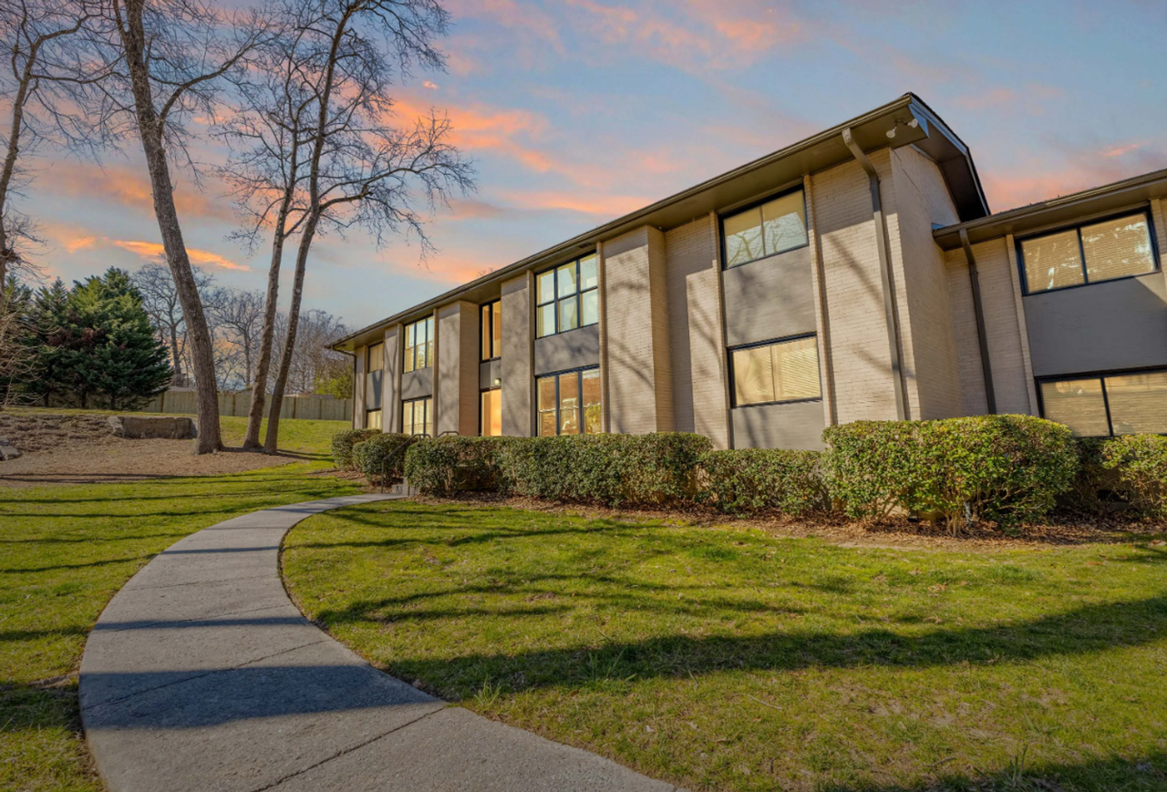 Dresden Forest | Close to Everything. Surrounded by Serenity. - Photo 2 of 37