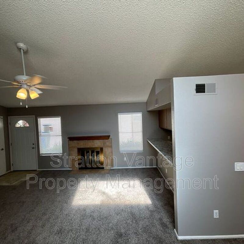 3893 Denver Street - Photo 4 of 19