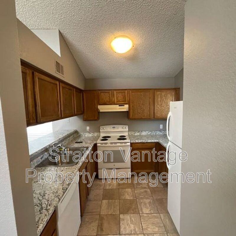 3893 Denver Street - Photo 5 of 19