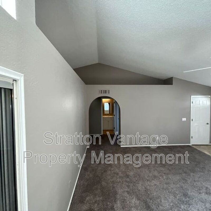 3893 Denver Street - Photo 7 of 19