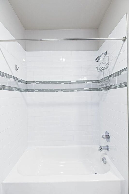 6031 Page St - Photo 5 of 40