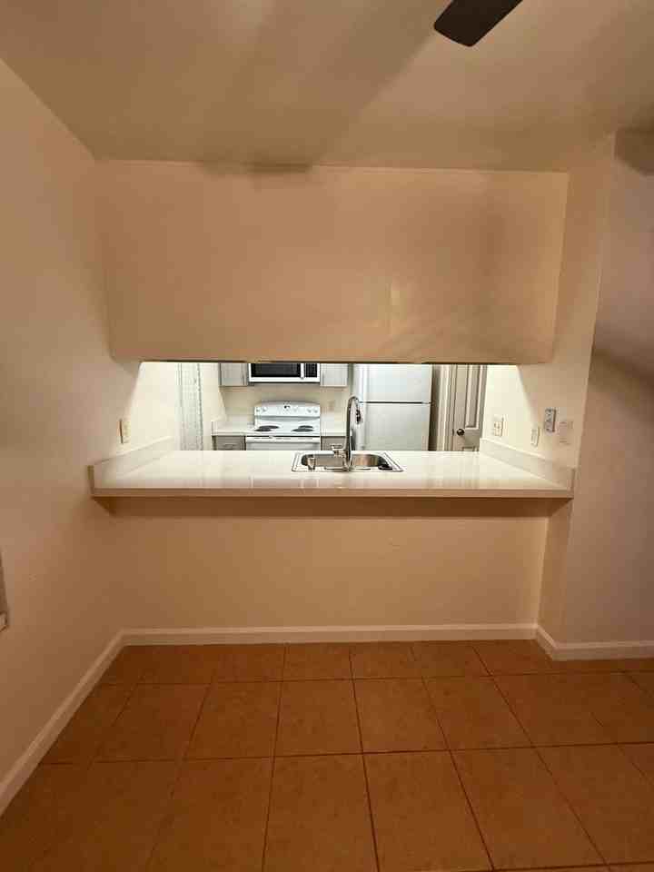 60 Villa Circle - Photo 5 of 20