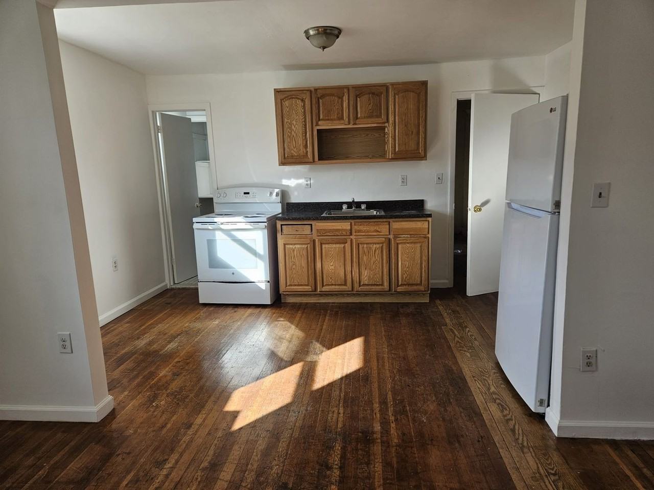 586 Route 23 LLC - Photo 5 of 16