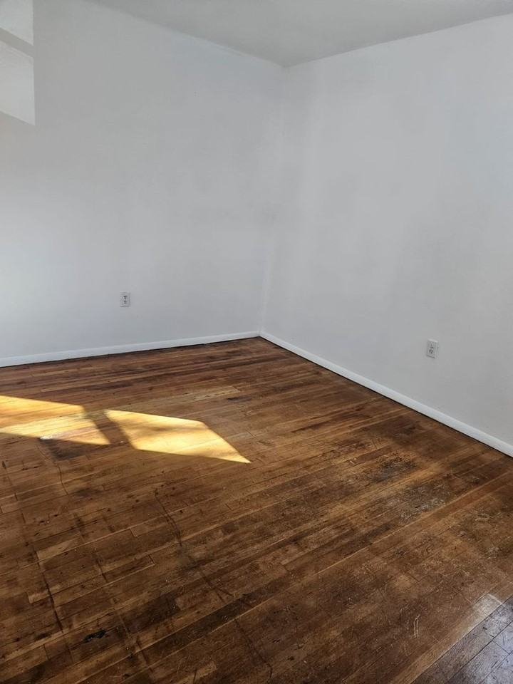 586 Route 23 LLC - Photo 7 of 16