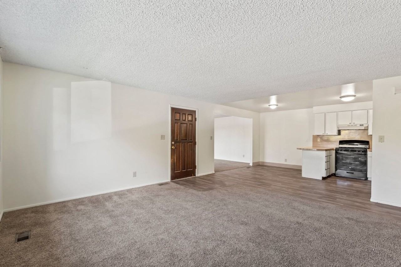 Christopher Village Apartments - Photo 5 of 50