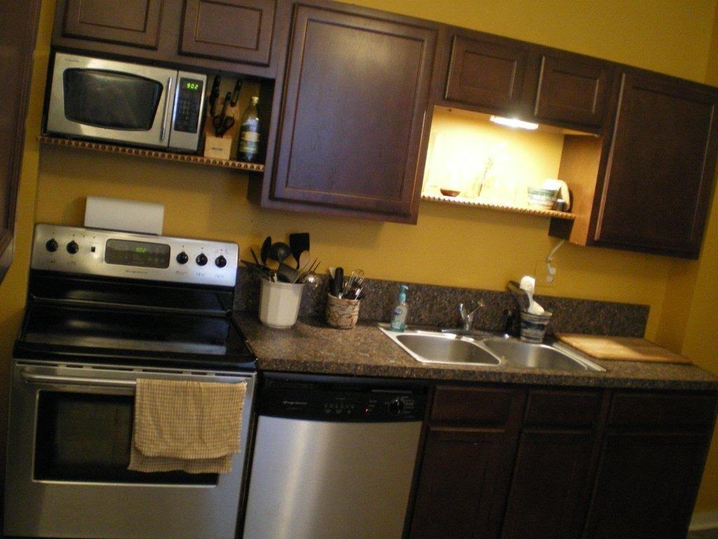 138 E 7th Ave - Photo 3 of 12