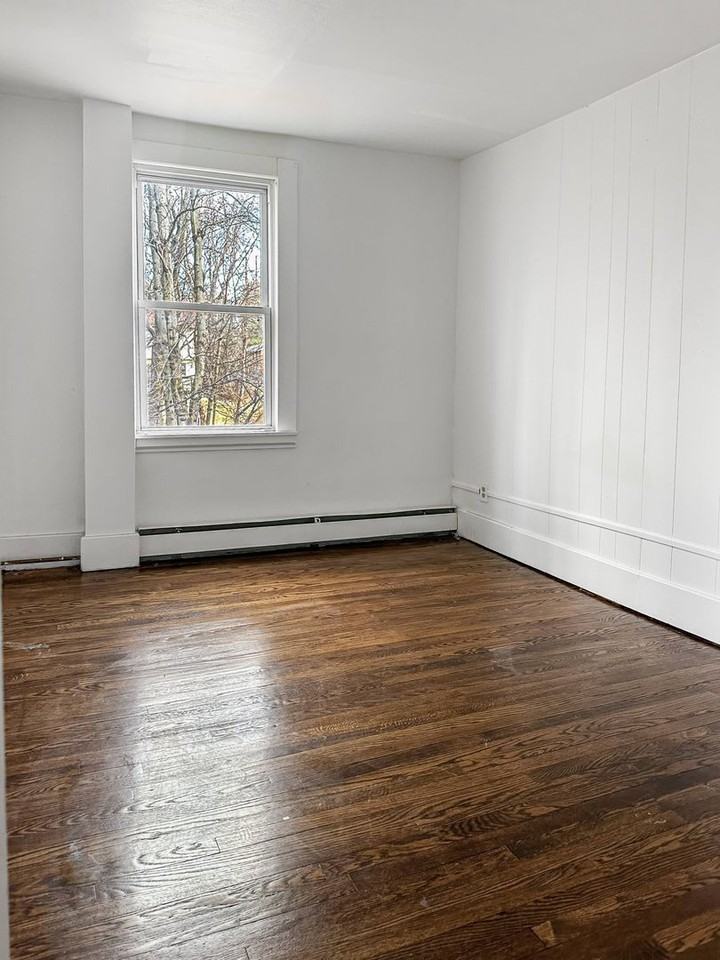 35 Terrace Drive #2L - Photo 4 of 7