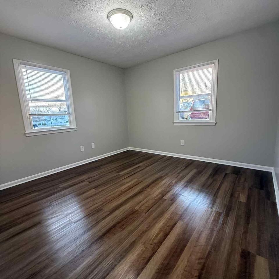 181 Miller Drive - Photo 4 of 5