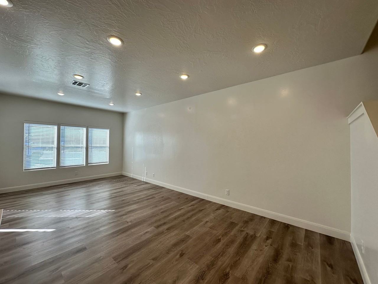 350 W Old Highway 91 #60 - Photo 5 of 36