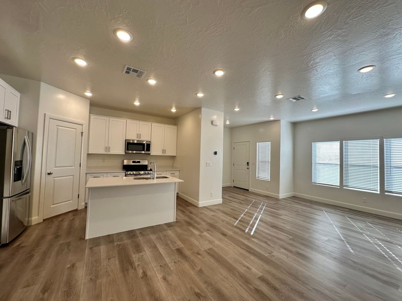 350 W Old Highway 91 #60 - Photo 6 of 36