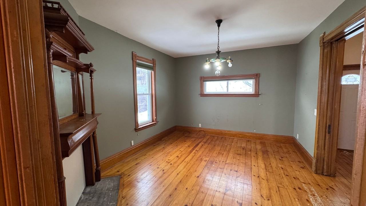 1712 W 3rd St - Photo 7 of 34