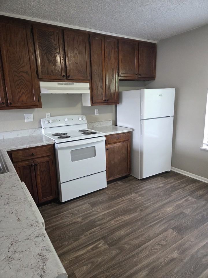 3033 East State Highway 22 #24 - Photo 3 of 7