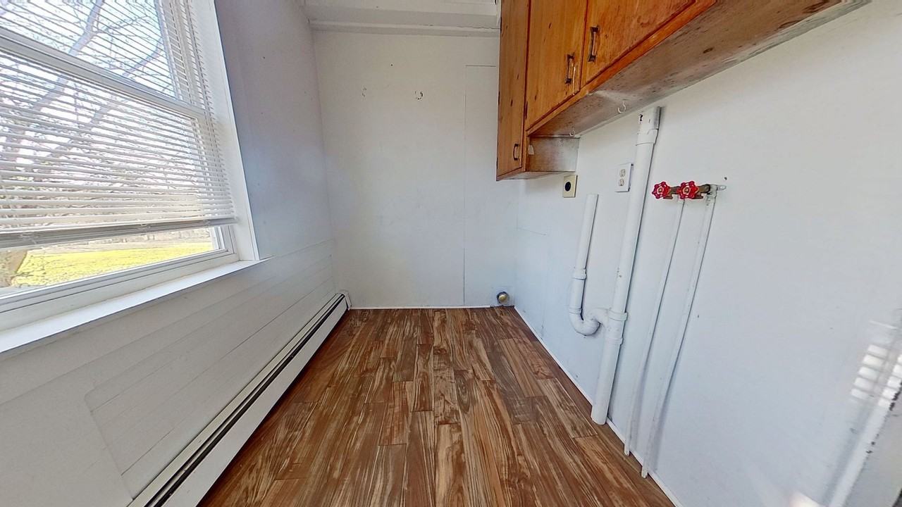 138 Davis Road - Photo 7 of 15