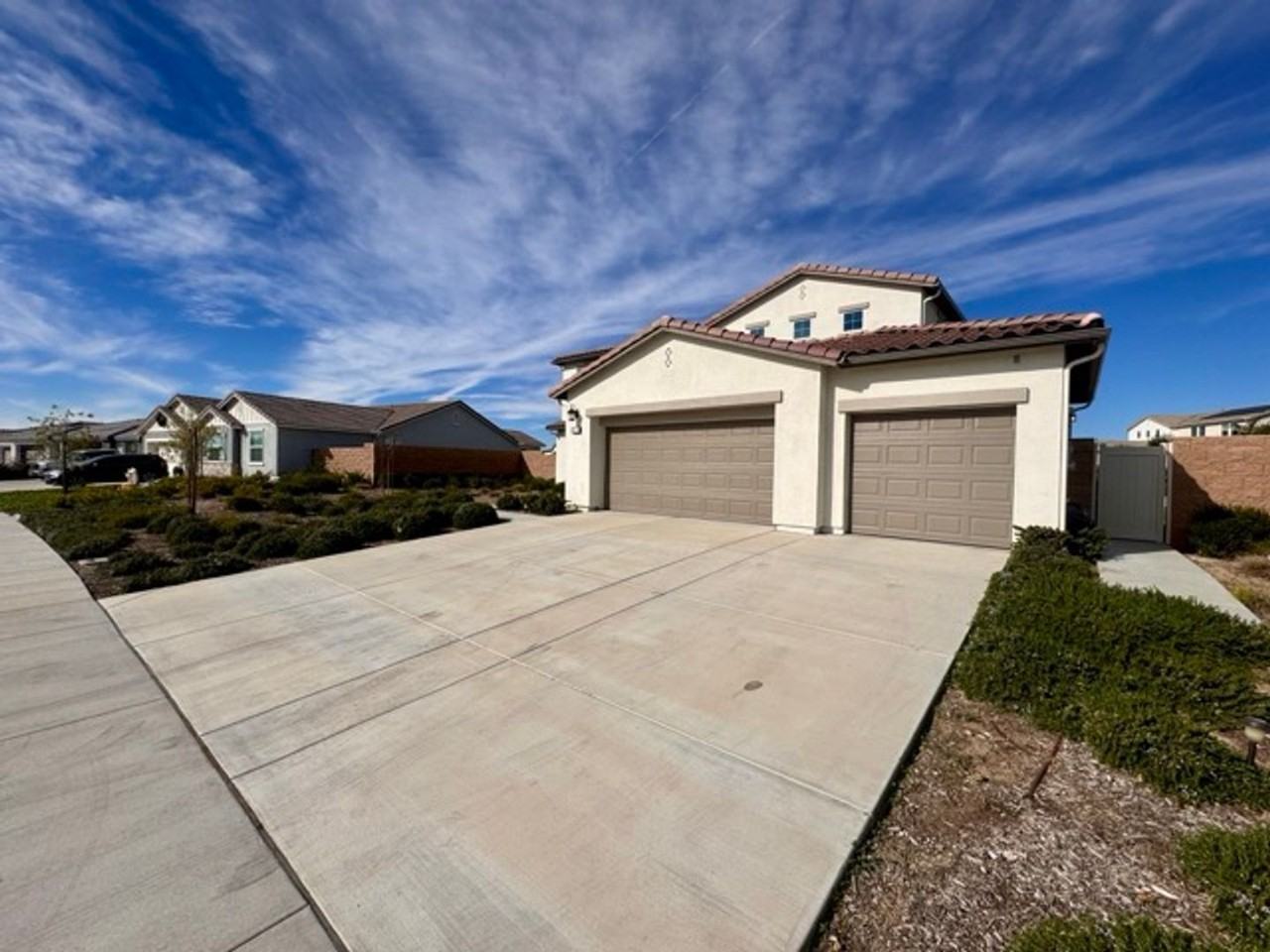 31310 Reserve Drive - Photo 3 of 50