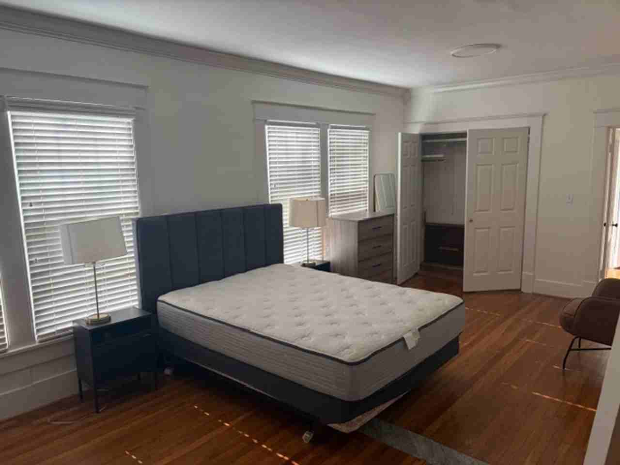 2017 N Garfield St - Photo 3 of 44