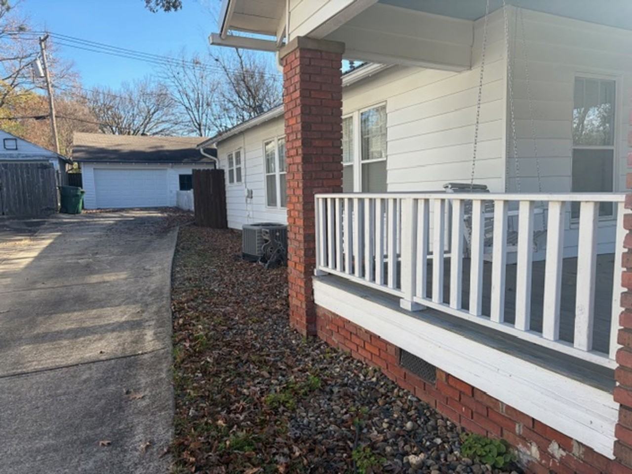 2017 N Garfield St - Photo 4 of 44