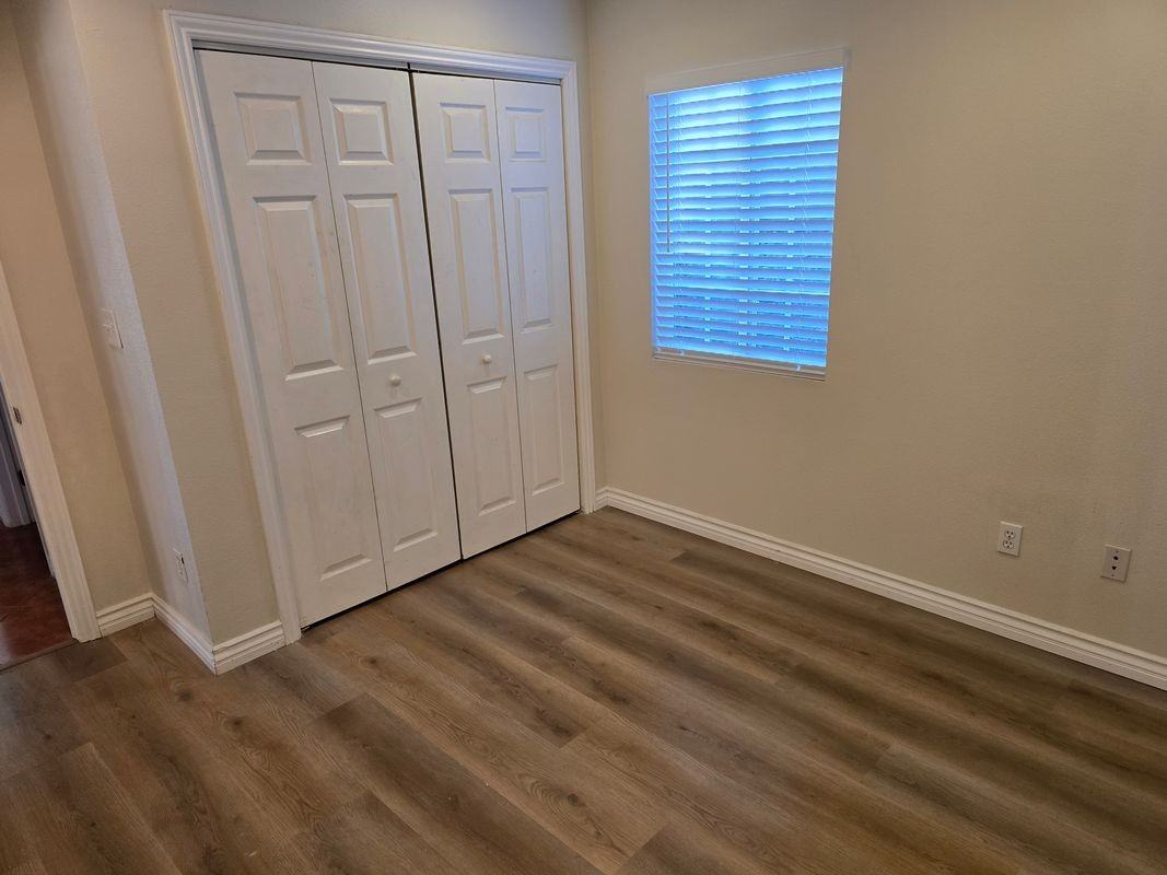 3223 187th Street - Photo 4 of 9