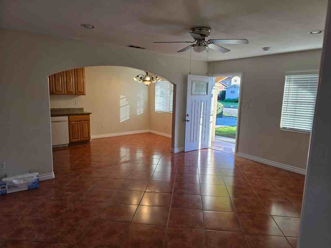 3223 187th Street - Photo 5 of 9