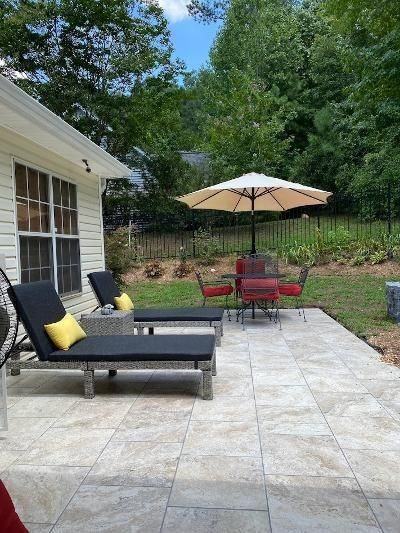 65 Fairwoods Court - Photo 2 of 4