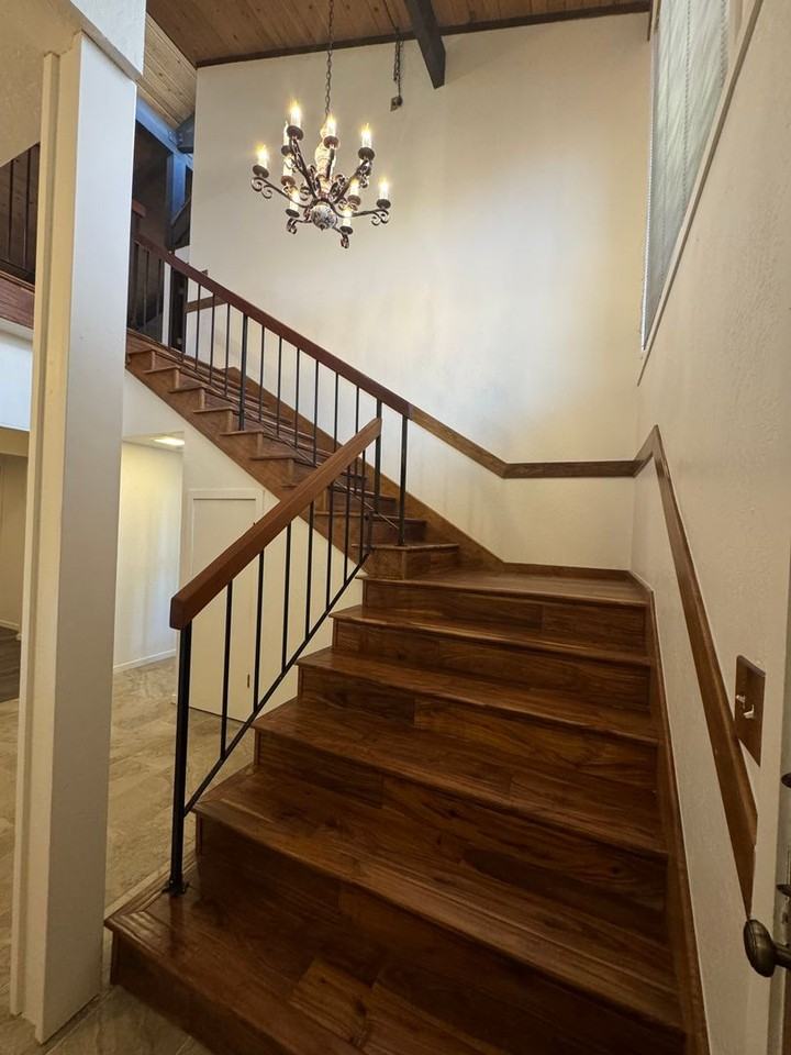 3875 Gibraltar Dr - Photo 6 of 35