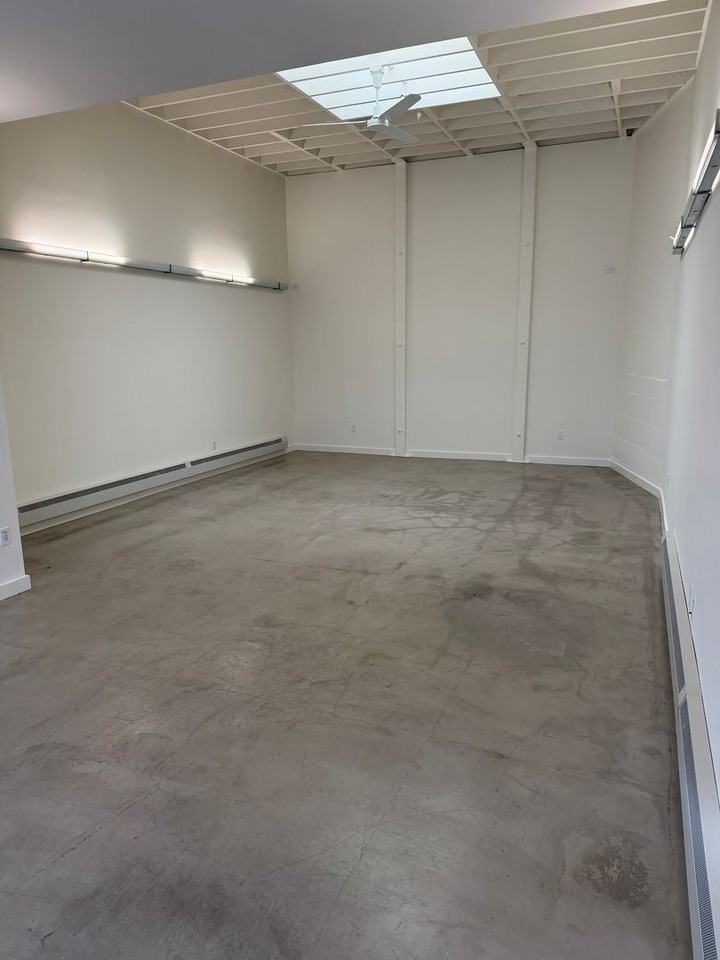 6056 Adeline Street - Photo 6 of 21