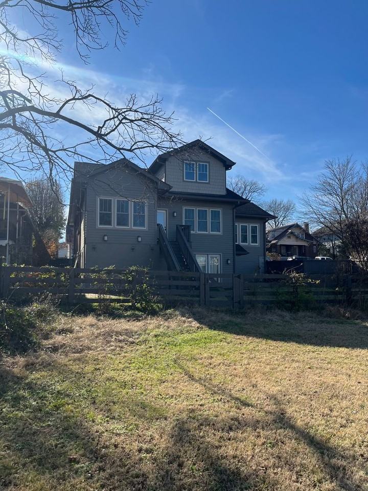 2124 Ashwood Avenue - Photo 3 of 39