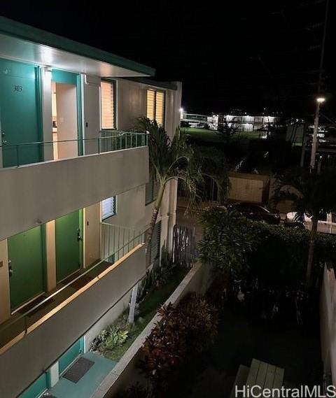 3410 Leahi Avenue #304 - Photo 4 of 25