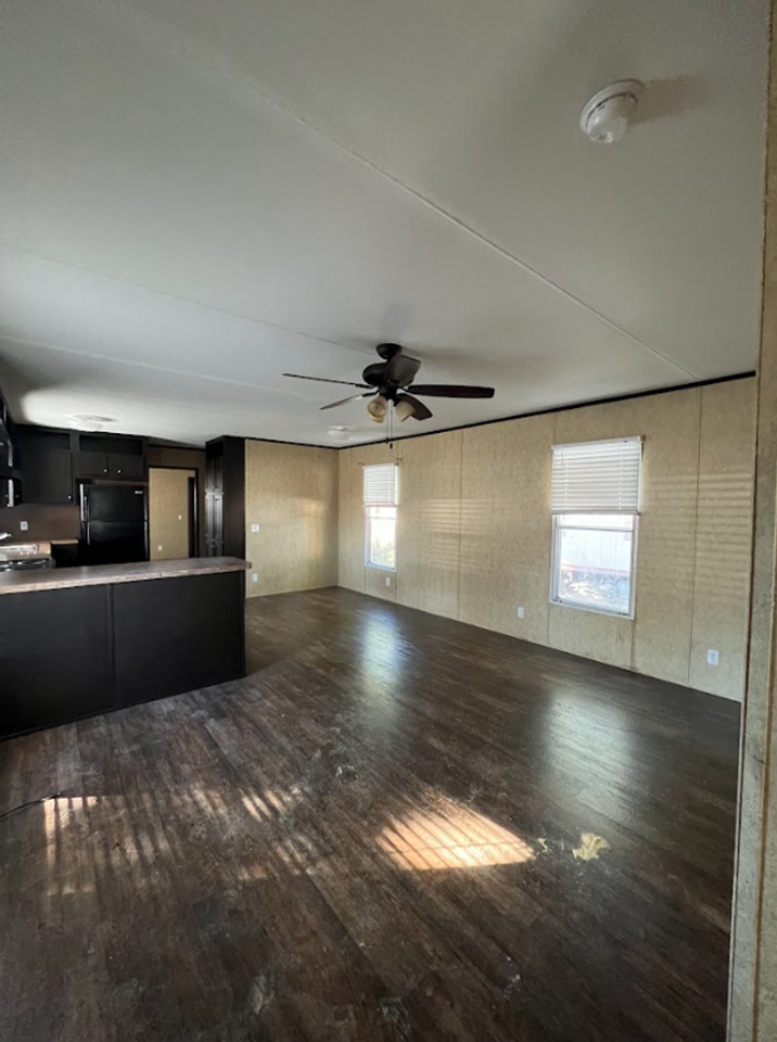 Virginia Avenue MH Park - Photo 6 of 17