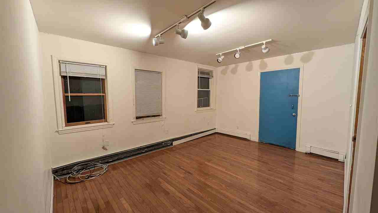 64 Fisher Avenue - Photo 5 of 11