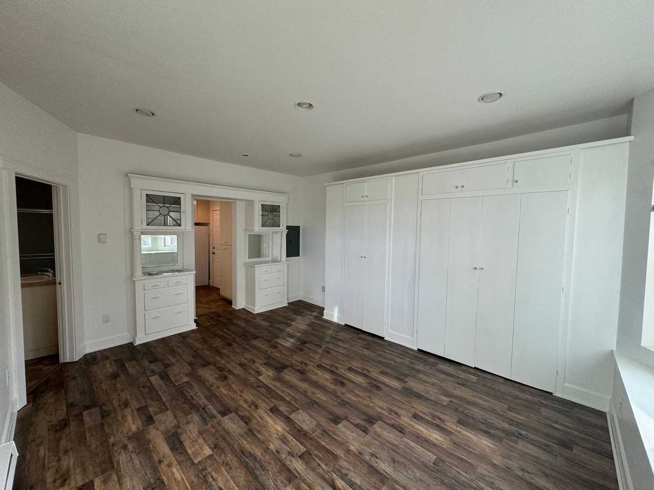 2008 West 9th - Photo 7 of 45