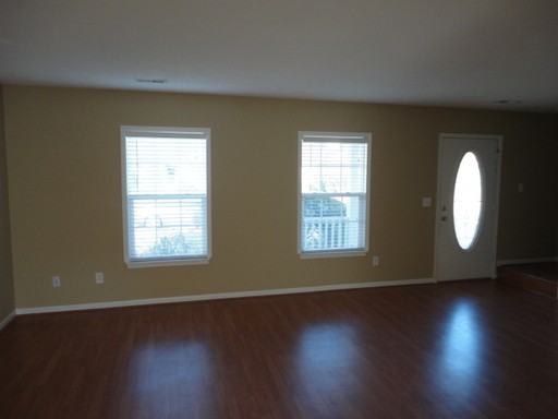 4716 Chestfield Dr - Photo 3 of 14