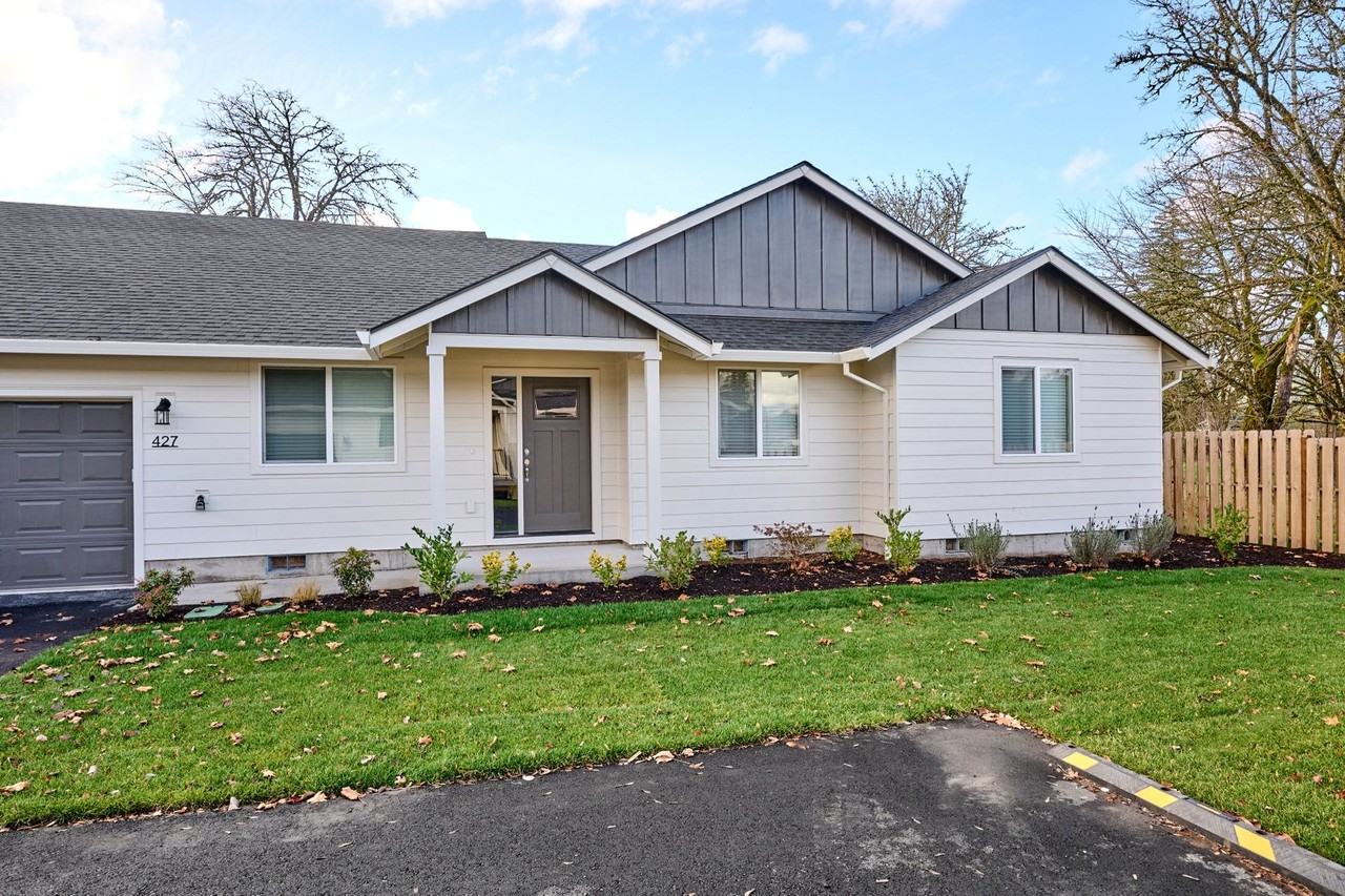 3Bedroom/2 Bathrooms new built in Mill City - Photo 7 of 15