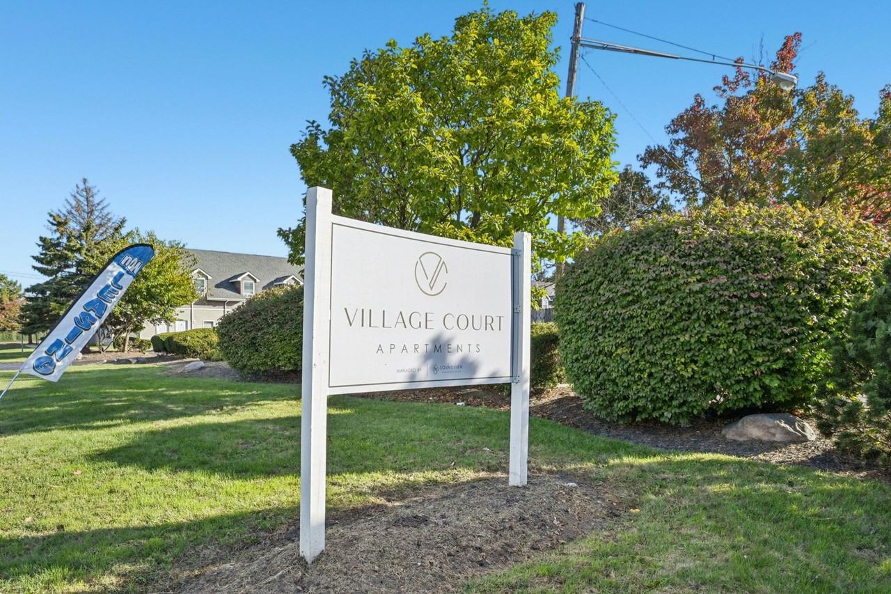 Village Court Apartmemts - Photo 3 of 37