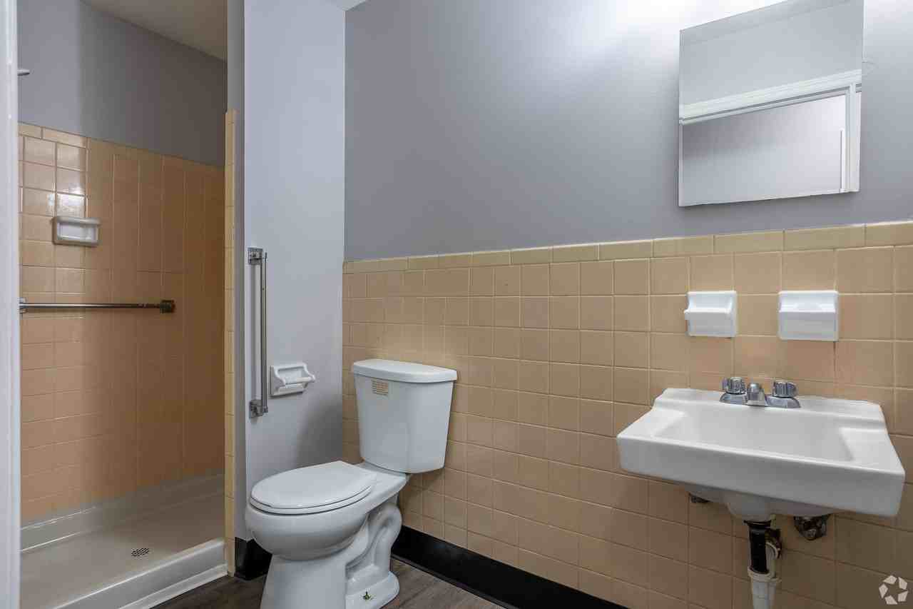 Gardenview Flats - Photo 5 of 23