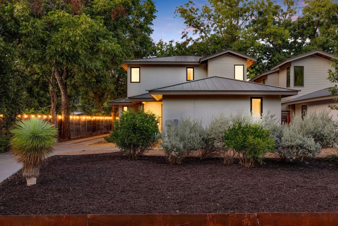 3610 Thompson Street #A - Photo 4 of 43