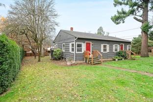 9848 North Willamette Boulevard - Photo 1 of 1