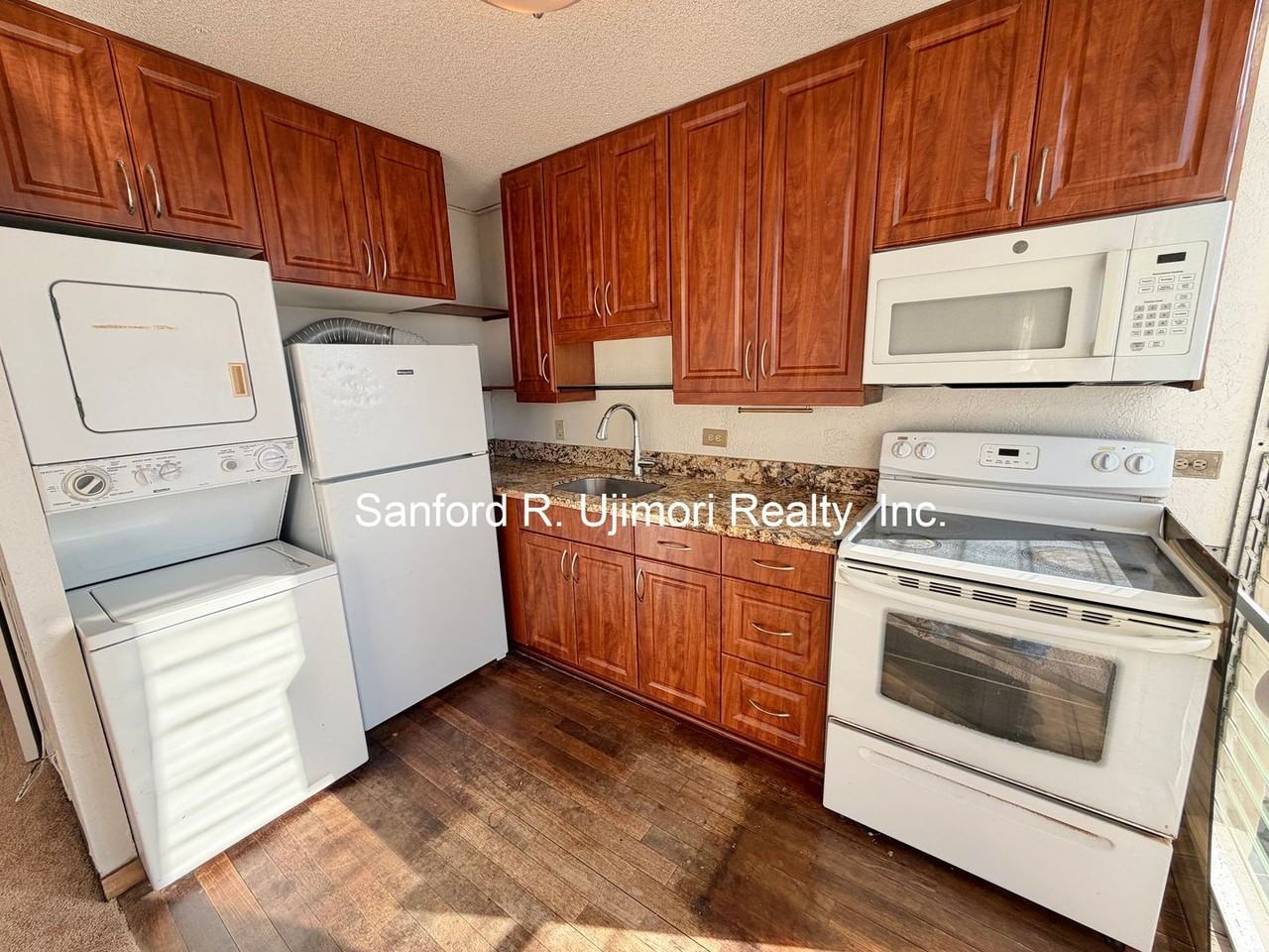 1702 Kewalo St #808 - Photo 3 of 9