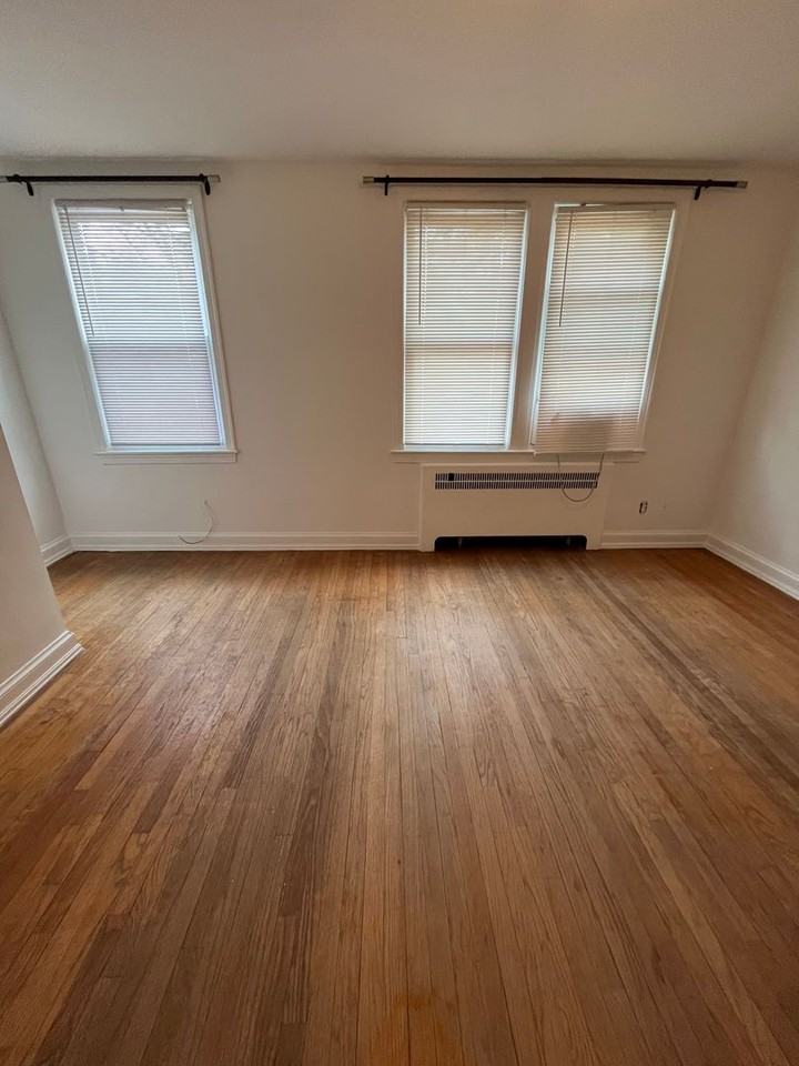 4034 7th St Ne - Photo 2 of 10