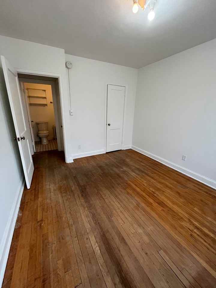 4034 7th St Ne - Photo 6 of 10