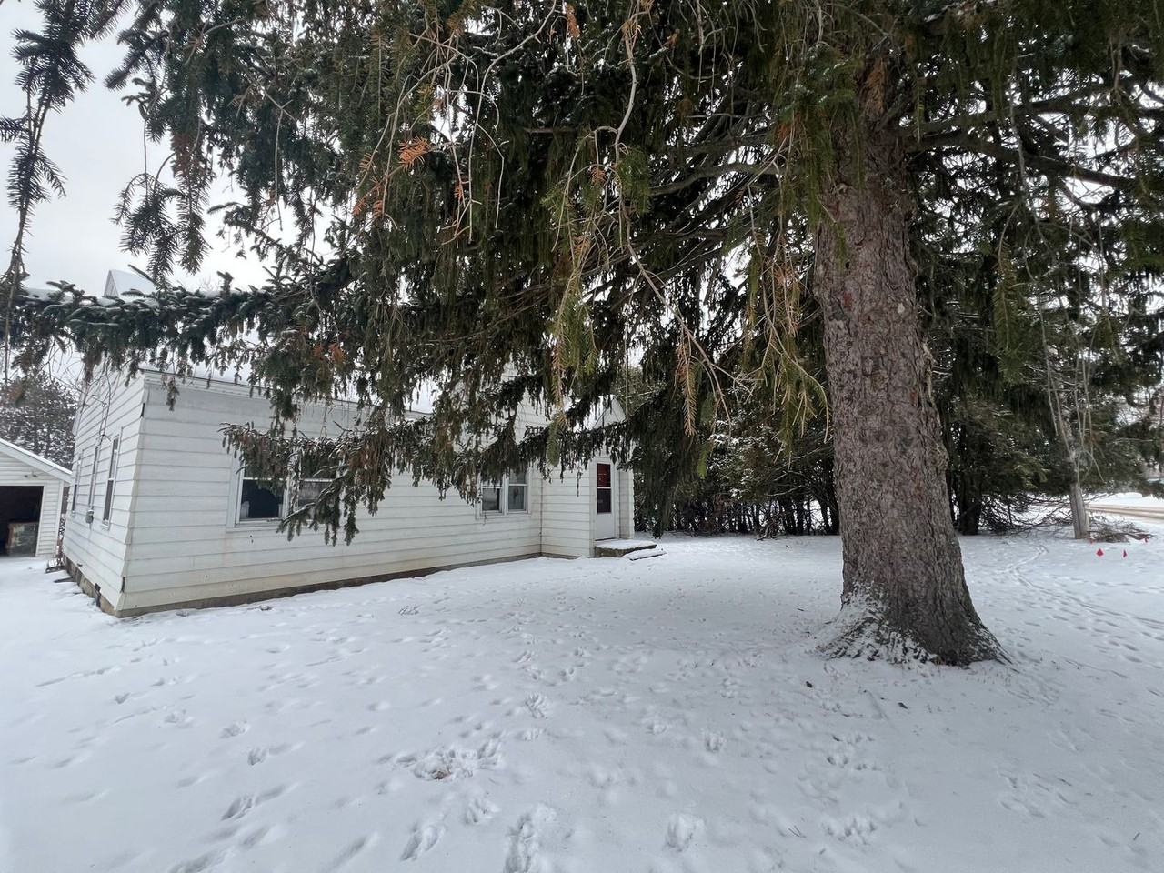 715 Flieth Street - Photo 4 of 25