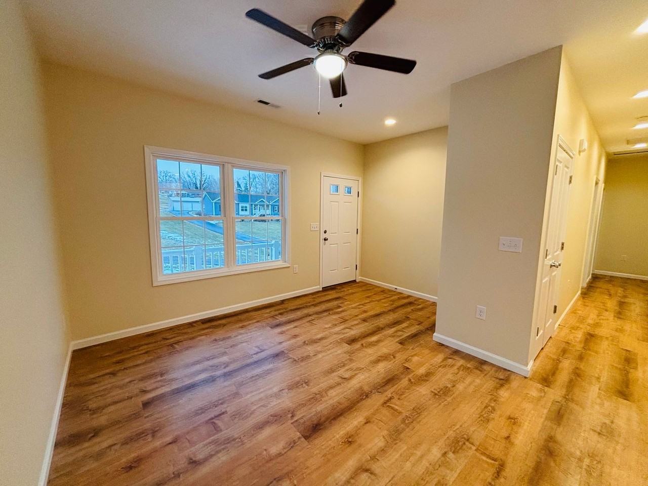 290 Perry Street Northeast - Photo 3 of 17