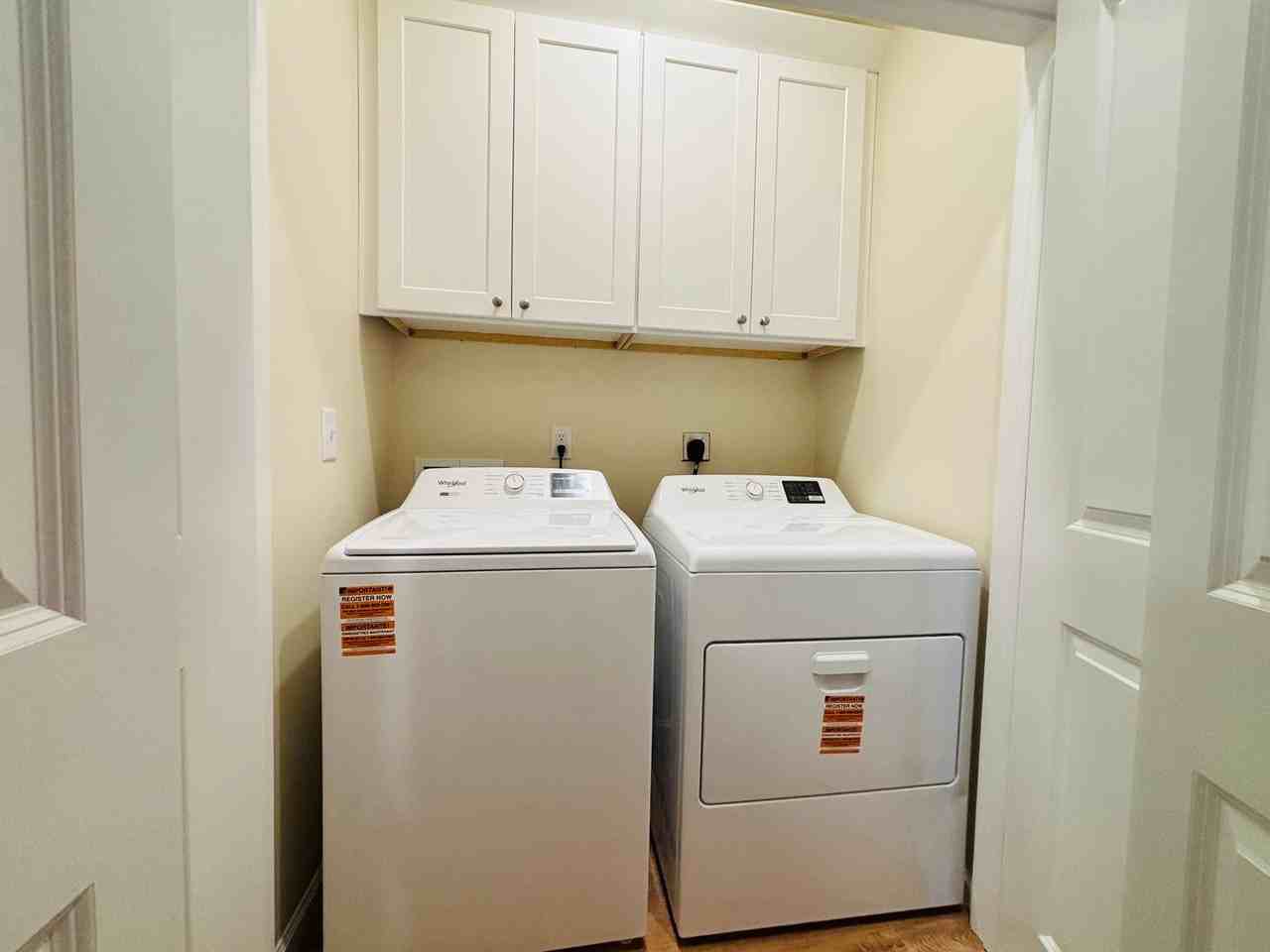 290 Perry Street Northeast - Photo 7 of 17