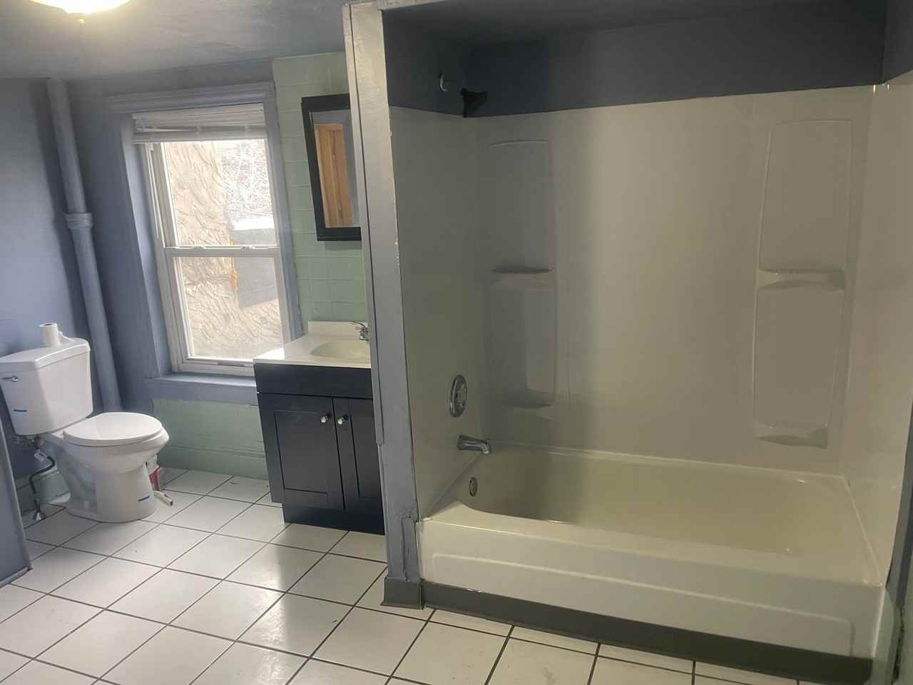 122 West Elm Street - Photo 4 of 8