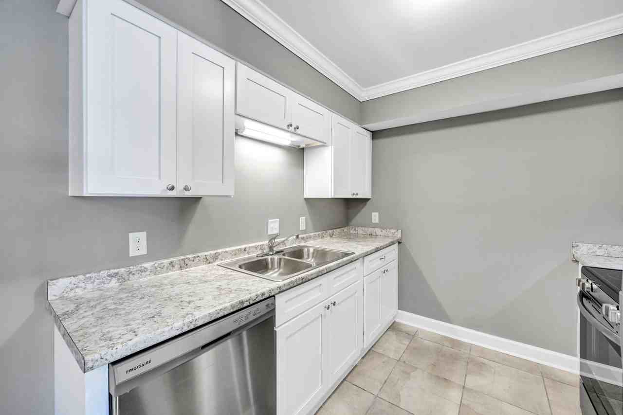 6530 Davidson Street - Photo 7 of 16