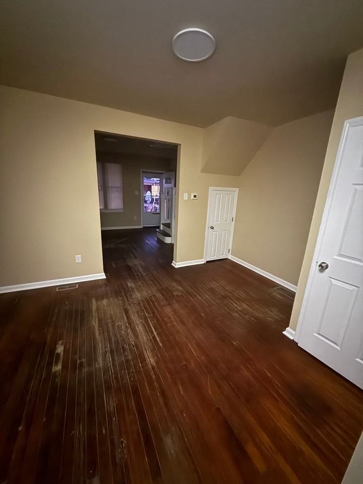 5814 Norfolk Street - Photo 6 of 12