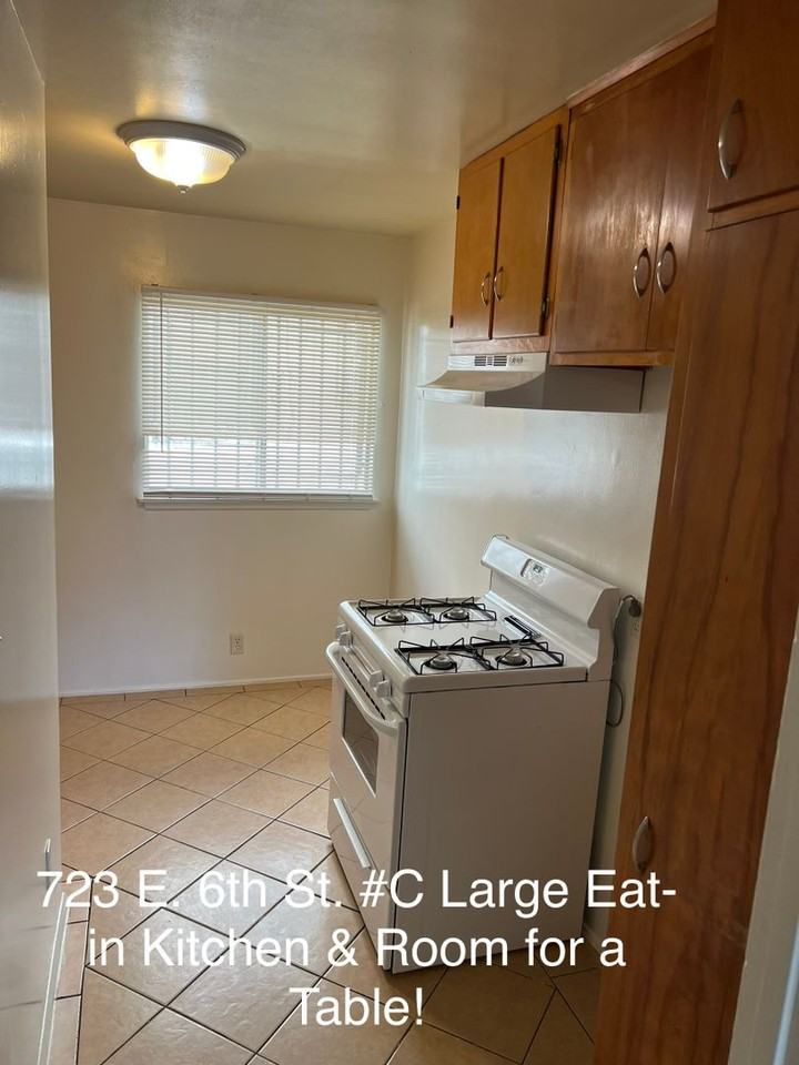 723 East 6th Street - Photo 5 of 12