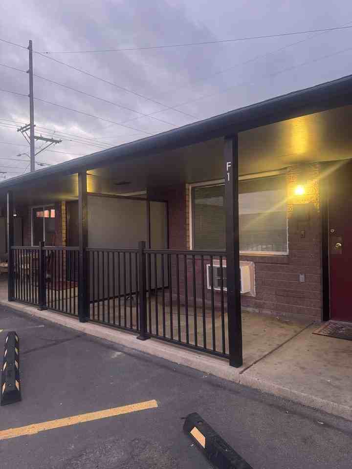 2705 West Nob Hill Boulevard #R1 - Photo 7 of 7